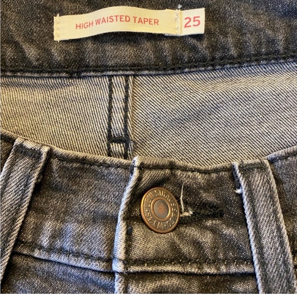 LEVI'S High Waisted Taper Jeans - Washed Black - 25 - Picture 8 of 8